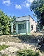 chủ cần tiền bán gấp nhà vườn 800m2 giá chỉ 180tr. có sẵn nhà, sát ql13, ngay chơn thành plaza. shr