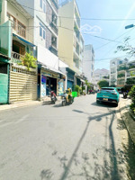 gia đình không ở cần bán gấp nhà hẻm xe hơi 10,9 tỷ