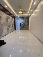 siêu phẩm thanh trì -lô góc hiếm ô tô đỗ ngày đêm nhà đẹp 3 tầng 4 ngủ 70m2 -3 tầng - 11 tỷ