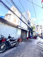 bán nhà đ.đoàn văn bơ, nhà 2 mt hẻm, trước nhà rộng 4m, luu thông tôn đản, nguyễn tất thành.