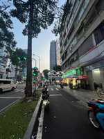 siêu phẩm vị trí đắc địa mt trần hưng đạo, quận 1, dt 5x15m, 3 tầng hđt 120tr/ tháng giá 29 tỷ