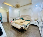 hẻm xe hơi, đường trần quang diệu, nhà đẹp 2 mặt thoáng.