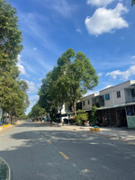 bán 2 dãy trọ 10pn, 10wc, 10 x 30 = 300m2 tại đ.n3, tt lai uyên, b.bàng, bình dương, 4,5 tỷ