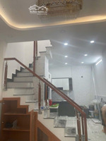 nhà xây mới vị trí đẹp đ.18b bhh bình tân