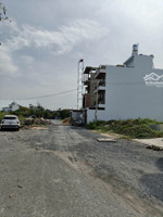 bán đất đường 13m bùi thị lùng gần chợ hóc môn, xã thới tam thôn. 5mx17m. sổ riêng. giá: 3.6 tỷ