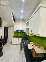 Bán nhà Hào Nam lõi Đống Đa 35m 5 tầng giá 8.6 tỷ gần chợ thuận tiện sinh hoạt 2 thoáng ở ngay .