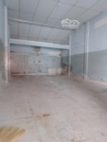 cho thuê gấp kho nhỏ quận 4 dt 90m có 2 phòng sạch đẹp.