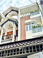 dành cho quý khách tìm nhà có garage ô tô - hẻm xe tải chạy thoải mái - đại lộ dương quảng hàm