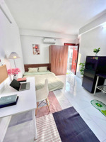 ccmn mới tinh giá mềm ban công to trần cung