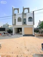 Bán nhà lầu mới tinh, sân oto, đường 6m, gần vòng xoay Hoá An, chỉ 3,1 tỷ