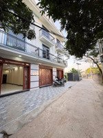 bán nhà 3tx32m2 rẻ nhất phụng châu, đường ql6 trường c1, c2 đại học thể dục thể thao giá 2,8 tỷ