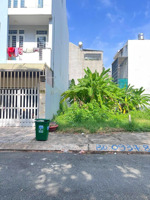 cần bán lô đất kdc sadeco phước kiển a. giá 9,3 tỷ thương lượng. sổ đỏ riêng.