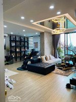 ecogreen city. căn 2 ngủ 66m2 tầng trung, nhà đẹp full nội thất, sẵn sổ, có slot oto, giá 6.2 tỷ.