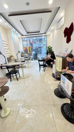 hàng hiếm còn sót lại. khu vực trung tâm phố hàn. có sẵn dòng tiền đang cho thuê 50tr/tháng