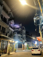 khu vip gò vấp phân lô đồng bộ - thông số vàng ( 4x16) - 5 tầng - full nội thất - chỉ 9.5tỷ tl