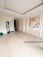 cho thuê nhà mặt phốlâm du 6 tầng thang máy- ô tô tránh công ty, văn phòng , spa kinh doanh