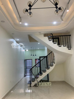 nhà phân lô 5t - lý sơn - long biên - khu quân đội - ngõ thông - gần trường , chợ , rất thuận tiện