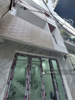 nhà mới đón noel gần nhà thờ, 3 tầng, 4x10m, hxh thông, 4pn - giá nhỉnh 4 tỷ xíu (thương lượng)