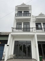 còn 1 căn đảm bảo rẻ nhất phường 2 lầu chỉ 4.45 tỷ đường 8m thông