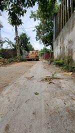 Bán lô 40m2 đất Kim Hoa - Mê Linh , vị trí Hoa Hậu . Oto đỗ cửa , giáp VD 4 thủ đô