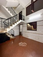 quận 3 - lê văn sỹ - nhà 4 tầng - 6pn hẻm thông - vị trí trung tâm - sổ vuông đẹp