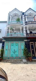 bán nhà đẹp 4,5 x13m.đúc 3,5 tấm .hẻm 7m đường thới an 16,phường thới an.q12.lh 