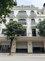 rùng mình rùng mình quý khách ơi..
chủ nhà ngộp bank bán gấp. giá cực rẻ
sao biển 67,5m2.