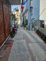 đại tự, kim chung. nhà đẹp mới xây dọn về đón tết.