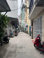 bán nhà trung tâm chợ ngọc thuỵ long biên dt 60m oto