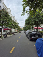 nhà phố thô 84m, 5 tầng giá tốt 13tr/tháng manhattan glory