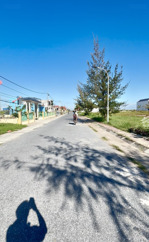 bán gấp 3 lô rẻ nhất khu du lịch quất lâm