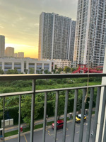 e nhượng lại phòng studio toà s301 vinhomes smart city full đồ 6tr5/th