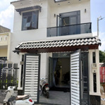 nhà mới full nội thất dọn vào ngay vị trí trung tâm xã thuận tiện di chuyển