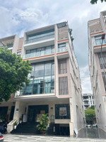 building mặt tiền mới xây đường hoàng trọng mậu quận 7