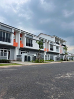 ecolakes vườn thiên đàng 2 giai đoạn 2 1 trệt 1 lầu thô bên trong