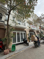 cho thuê nhà riêng ngõ 172 phú diễn 55m2 6 tầng thang máy , thông sàn 26 triệu