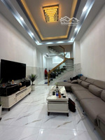 bán nhà hoàng diệu quận 4 - 4 tấm - 48m2 - chỉ 5 tỷ - hẻm 5m -bề ngang 4m - khu dân trí cao an ninh