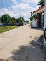 hàng hiếm lô góc 100m2 ngay chợ đại hiệp- kinh doanh mua bán sầm uất- giá chỉ 980 triệu