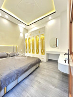 chdv cao cấp 4 tầng lâm văn bền - tn 40 tr/ tháng- 70 m2- ngay cư xá nh- đhtc marketting- full ntcc