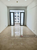 luxgarden 77m 2pn- sổ hồng- giá 3.580ty ( thu hà 
