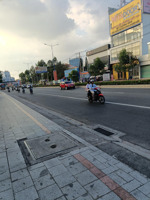 cần bán đất mặt tiền đại lộ 420m2 thổ cư 416m2