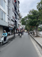 căn duy nhất - gần phố, trích, sài - thể dục hồ tây -vị trí vàng-ngõ thông-3 bước ô tô-dân xây-đẹp