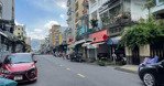 nhà cao đạt quận 5- hẻm xe hơi- cách 2 căn ra mặt tiền- 6.5 tỷ