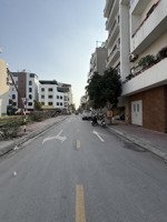 bán gấp mảnh đất tđc ngọc thụy đối diện hồ điều hòa, 90m2, 2 thoáng, vỉa hè rộng, 