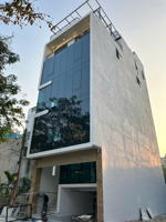 bán gấp tòa văn phòng, phố cổ linh 100m2, 8 tầng, mt 7m, 1 hầm, vỉa hè, view công viên, giá 45.8 tỷ