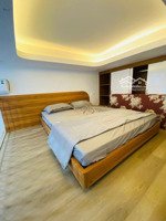 bán toà nhà 5 tầng lê đình lý giữa trung tâm đà nẵng, đang cho thuê có dòng tiền 120 triệu/tháng