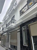 bán nhà 1 tỷ 850tr tại đa phúc ,dương kinh