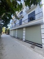 bán nhà 3tx32m2 ô tô đỗ ngõ, đường ql6, sổ đỏ chính chủ, 1km trường thể dục thể thao giá 2,85 tỷ