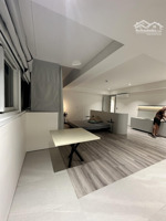 căn hộ thiết kế châu âu view tầng 22 50m2 vào là bốc seal nội thất