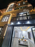 biệt thự xây mới ngang 7m, 4 tầng tân cổ điển, 8.19 tỷ tl, xe hơi vào nhà gần bờ tham lương